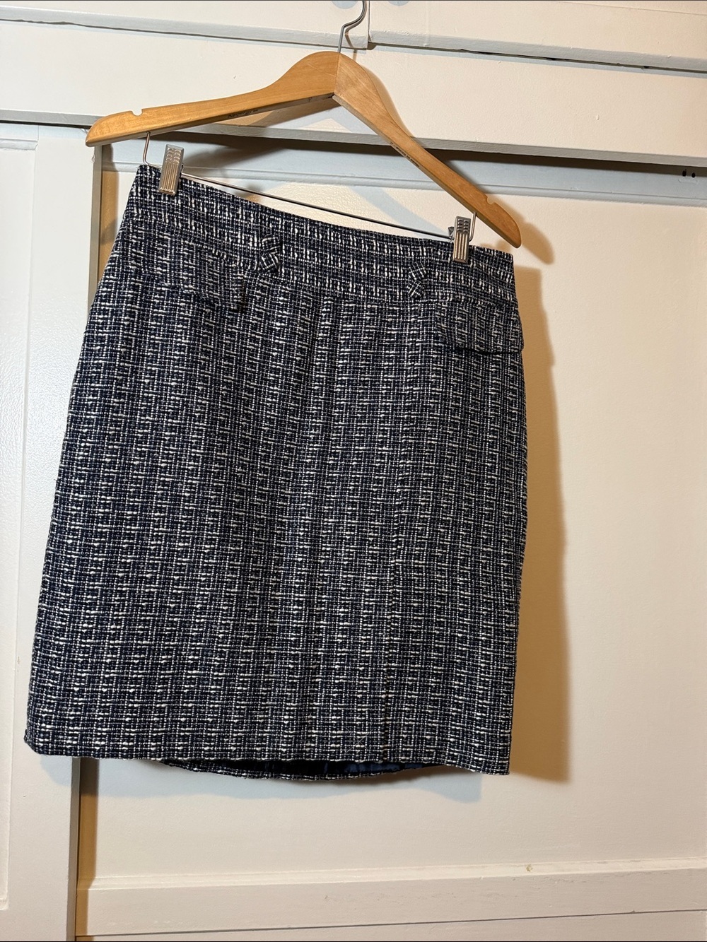 Ann Taylor Navy and White Tweed Pencil Skirt